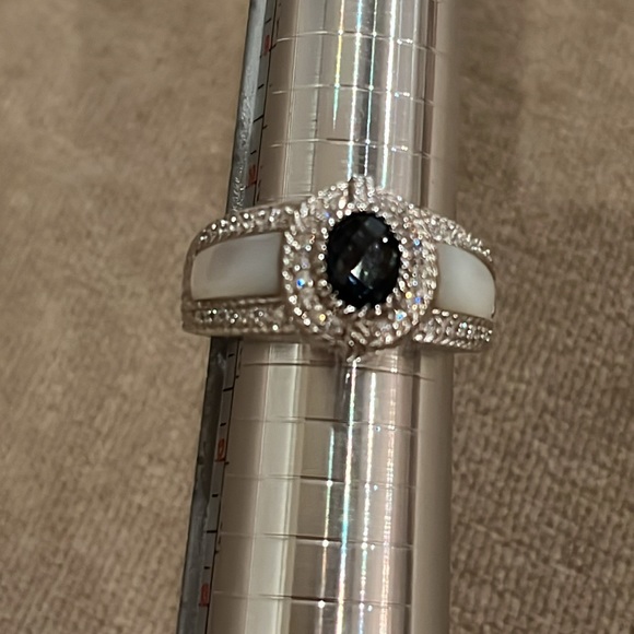 Judith Ripka Blue Topaz & Mother-of-Pearl Pineapple-Cut Ring Size NWOT - Picture 12 of 12